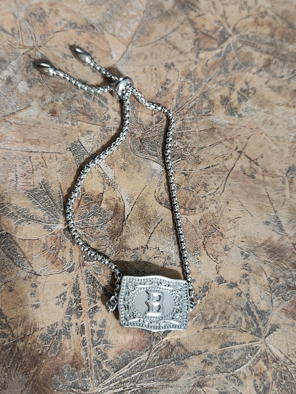 Source Unknown Silver Tone Adjustable Bracelet with Initial B Plate